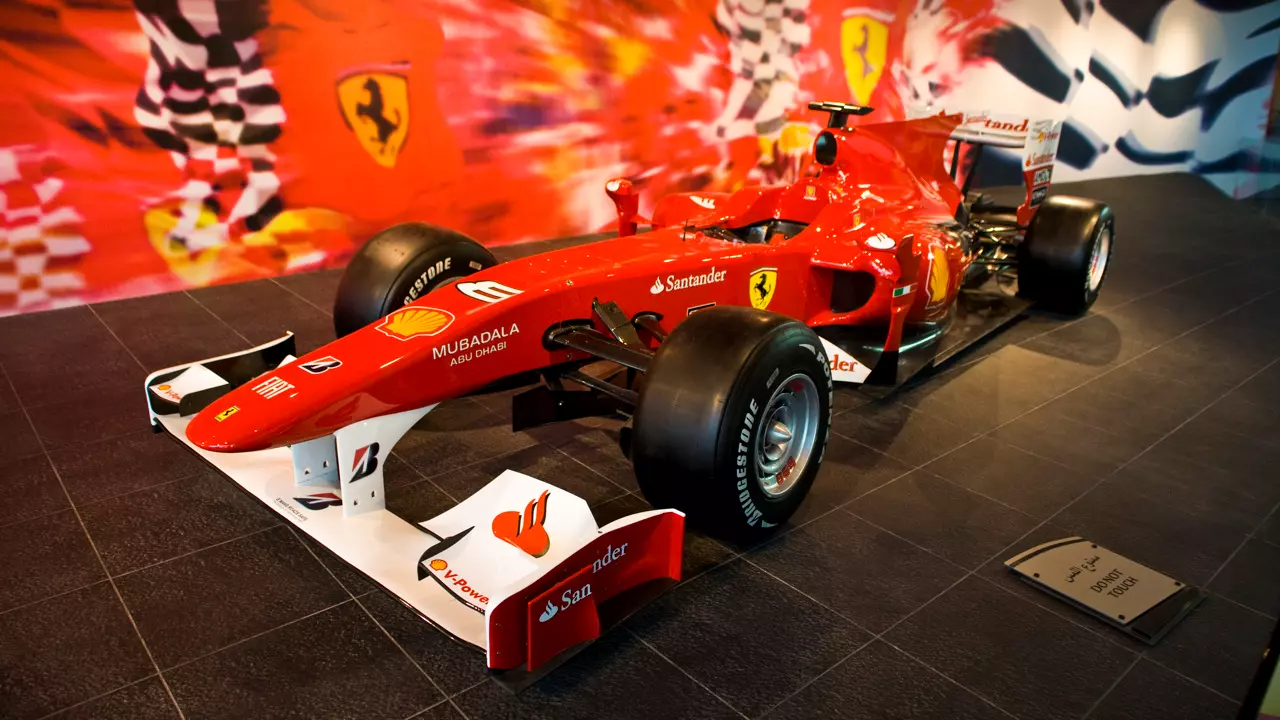 Yas Island Multi Day, Multi Park Ticket (Ferrari, Warner, Yas & Seaworld) - Image 5