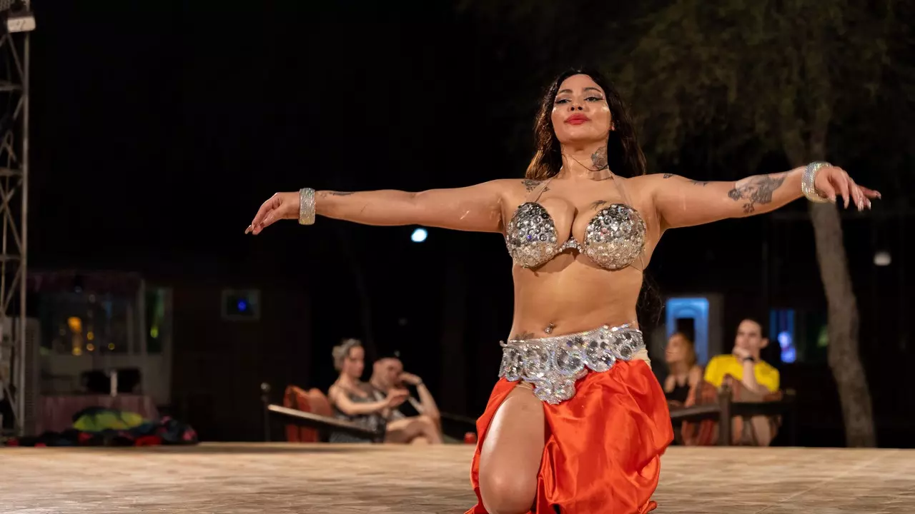 Desert Safari in Ras Al-Khaimah & Fujeirah - Image 7