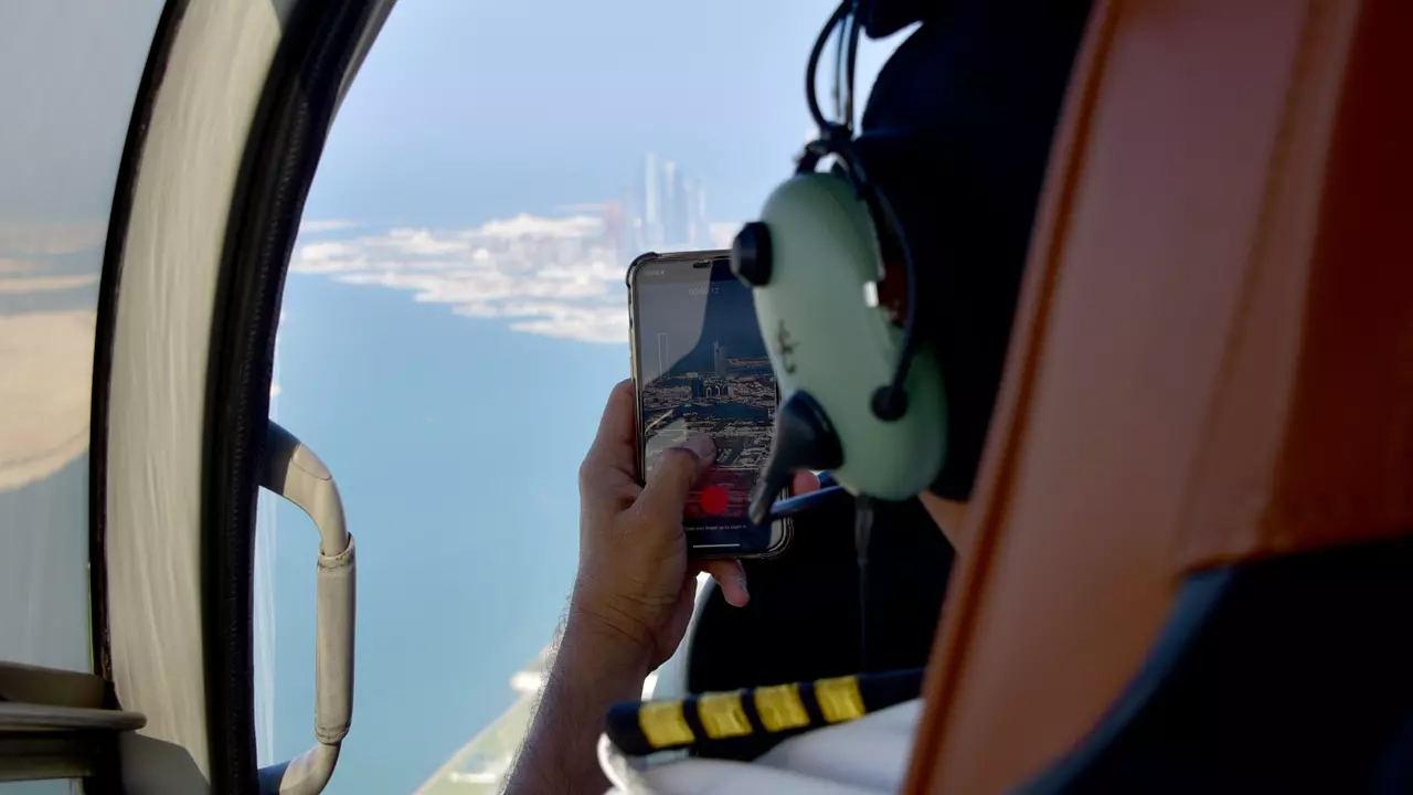 Helicopter Flight Abu Dhabi - Image 6