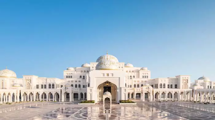 Abu Dhabi City Tour with Russian Speaking Guide - Image 2