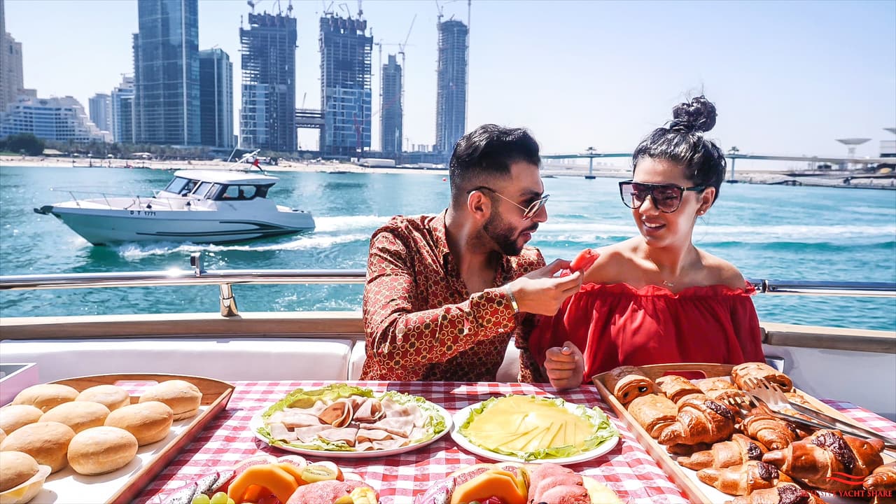 Shared Luxury Yacht Tour with Breakfast or BBQ - Image 7