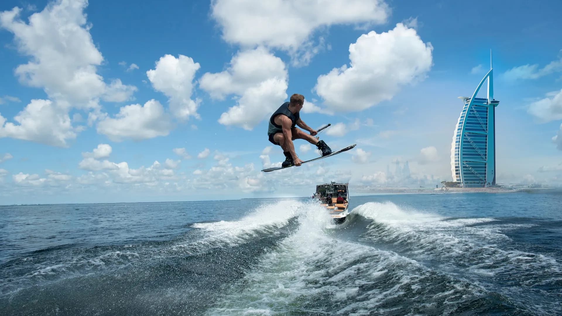 Wakeboarding from Dubai Marina - Photo 11