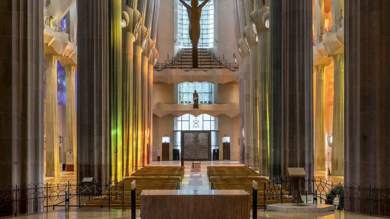 Sagrada Familia Ticket with Optional Tower Access - Photo 12