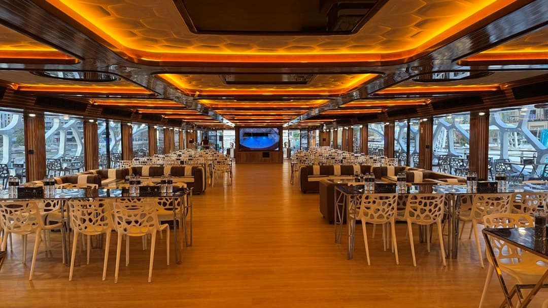 Lotus Royale Dinner Cruise - Photo 16